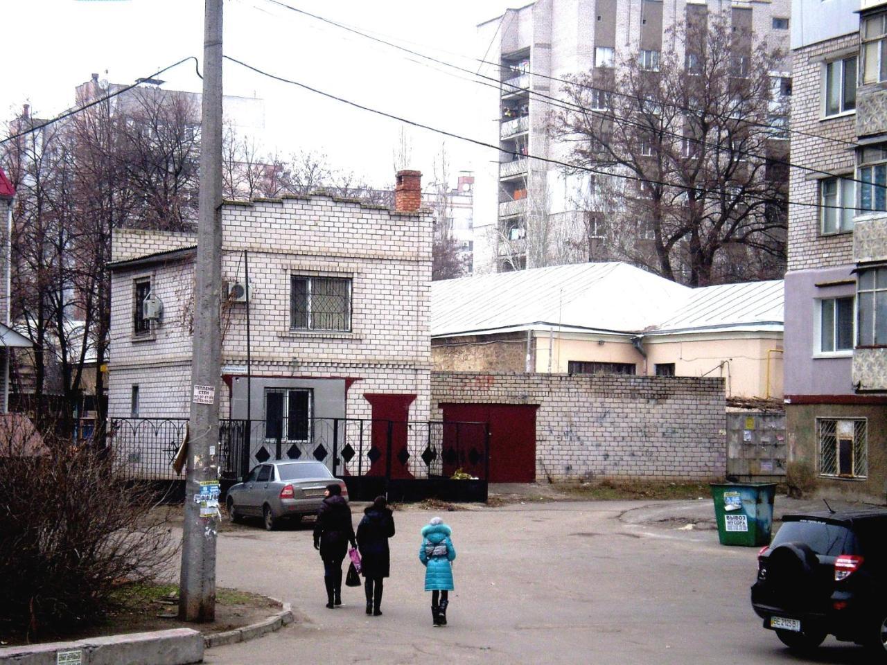 1 Ком Квартира 1 Этаж 3 Дивана, Wi-Fi, Центр Города, Садовая-Чкалова "Сильпо" И "Атб" Отдельный Дом 2 Этажа Mîkolaiiv Exterior foto